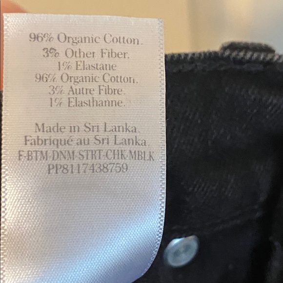 Everlane The Original Cheeky Jean In Washed Black - Picture 13 of 13